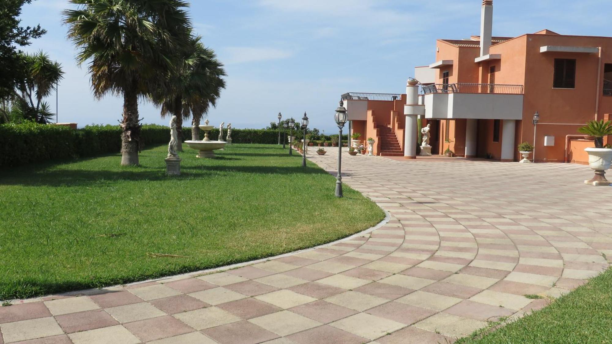 Отель Il Giardino Monticciolo Кастелламмаре-дель-Голфо Экстерьер фото